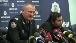 Поліція звільнила з полону викраденого посадовця «Укрзалізниці» (відео) Поліція звільнила з полону викраденого посадовця «Укрзалізниці» (відео)