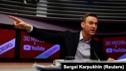 Видання Bellingcat, The Insider, Der Spiegel і телеканал CNN 14 грудня випустили спільне розслідування, в якому стверджували, що до отруєння Олексія Навального можуть бути причетні співробітники ФСБ Росії