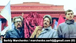 Унікальні фото перепоховання Стуса, Литвина і Тихого у 1989 році