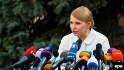 Former Prime Minister Yulia Tymoshenko announces plans to run for president at a press conference in Kyiv on March 27.