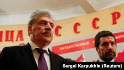 Грудинин посещает музей-бункер Сталина в Самаре