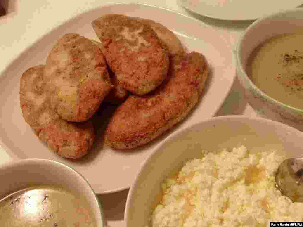 ЦIоросаролъул чед. Гьелда цадахъ кьола нах жубараб цIамхIалаб нисо. 