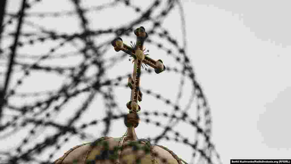 На території в’язниці діяла тюремна церква, яка в радянські часи була переобладнана під камери, у 2013 році тут збудували нову будівлю церкви