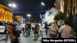 Учасники протесту вимагають відставки голови парламенту, міністра внутрішніх справ та глави Служби держбезпеки