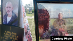 Могилы в станице Полтавской Краснодарского края