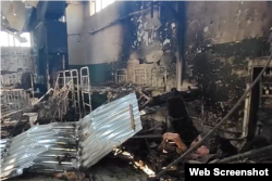 Вигляд барака для ув'язнених в колонії Оленівки після вибуху та пожежі 31 липня 2022 року