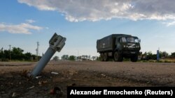 Спочатку російські військові пройшли колоною повз село, всього було 86 одиниць техніки, згадують жителі Новодмитрівки (ілюстраційне фото)