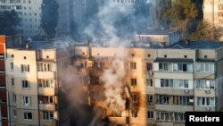 Будинок у Святошинському районі Києва, який зазнав найбільших руйнувань. Саме тут знайшли загиблими матір і немовля