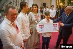 Володимир Макей у вишиванці на урочистому прийомі у МЗС Білорусі послів і представників дипломатичних місій та їхніх сімей. 5 липня 2019 року