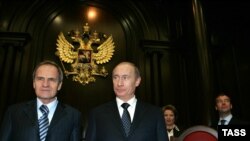 Голова Конституційного суду Росії Валерій Зорькін та президент Росії Володимир Путін