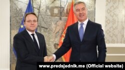 Oliver Varhelji i Milo Đukanović, Podgorica