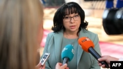 Министърката на финансите Теменужка Петкова.