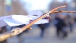 Вшанувати Героїв Небесної сотні приїхали їхні родичі з усієї України (відео) Вшанувати Героїв Небесної сотні приїхали їхні родичі з усієї України (відео)