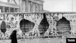 Берлінська стіна. 13 січня 1990 р.