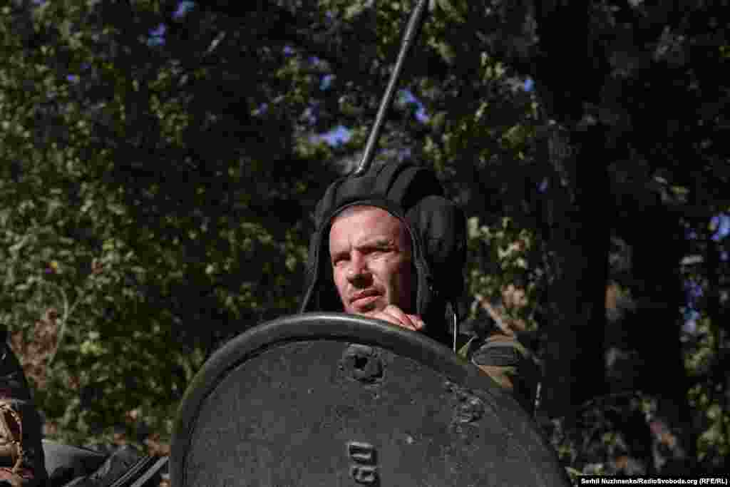 39-річний Микола півтора року у війську. У цивільному житті працював на будівництві, на елеваторі, зараз – навідник у танку