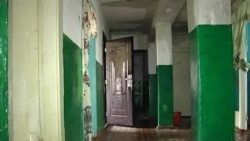 У Кіровограді студенти-медики залишилися на вулиці через зливу У Кіровограді студенти-медики залишилися на вулиці через зливу