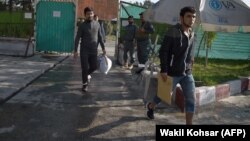 Афганцы, депортированные из Германии (архивное фото)