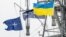 Флаги НАТО и Украины. Иллюстрационное фото