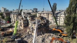 Dok je Kijev u žalosti posle ruskog napada, preživeli se sećaju spasavanja iz ruševina  Dok je Kijev u žalosti posle ruskog napada, preživeli se sećaju spasavanja iz ruševina