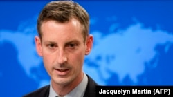 Нед Прайс наголосив, що США стоять пліч-о-пліч зі своїм партнером – Україною – перед спробами залякування з боку Росії