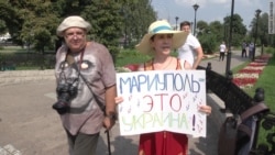 В России напали на антивоенный пикет (видео) В России напали на антивоенный пикет (видео)