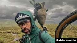 велопутешественник из Франции Софиан Сехили