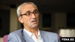 Istoričar iz Bosne i Hercegovine Husnija Kamberović: "Čini mi se da je sadašnje Milanovićeva šutnja znakovita, to znači da on ni nakon eskalacije krize ne mijenja stav prema Dodiku".