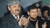 Ахмат и Рамзан Кадыровы в своем родовом селе. Март 2004 года