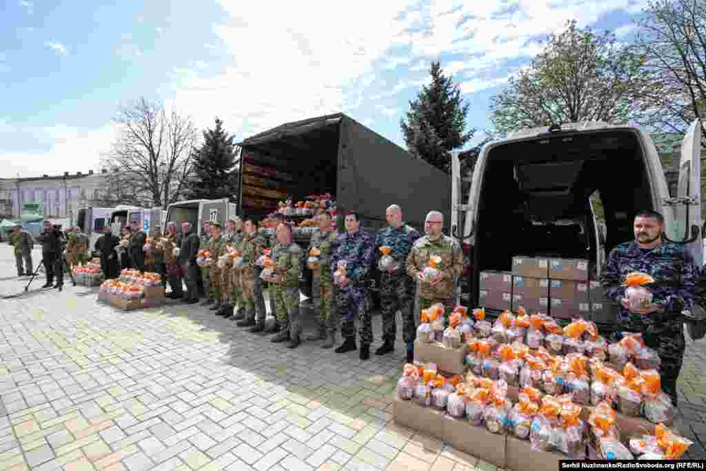 «Щоб підбадьорити і утвердити наших воїнів, тому що вони боронять правду, а правда завжди перемагає»