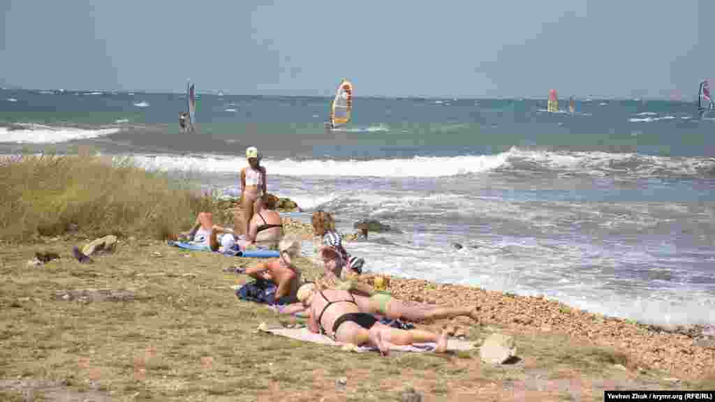 На «дикую Омегу» приходят с детьми покупаться и позагорать