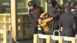 "Красная кнопка" для задержанных на митинге "Красная кнопка" для задержанных на митинге