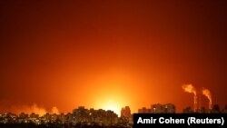 Вогонь внаслідок ракетного обстрілу з території Гази по ізраїльській енергетичній трубі біля Ашкелона, 11 травня 2021 року