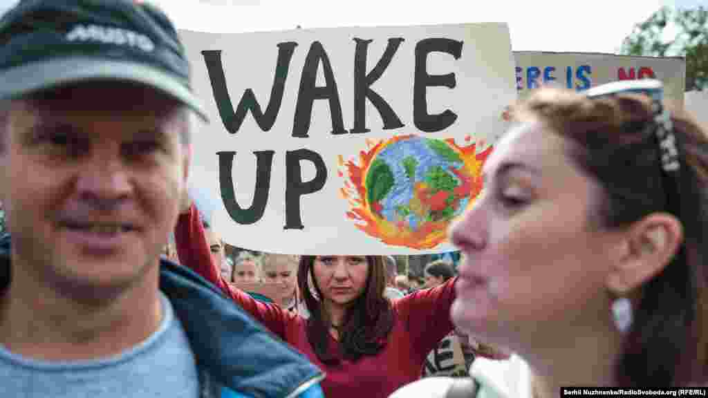 За даними організаторів, до ходи долучилися понад дві тисячі людей. Поліція, яка забезпечувала безпеку заходу, наразі не оприлюднила своїх даних щодо кількості присутніх