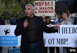 Методи Лалов говори по време на протест пред МВР, 22 октомври, 2024 г.