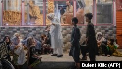 عارف حسین خبرداری ورکړ چې د ژمي په درشل کې په افغانستان کې خوراکي موادو ته بېړنۍ اړتیا شته.