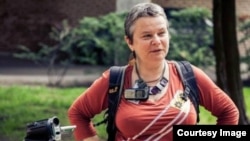 Елена Попова