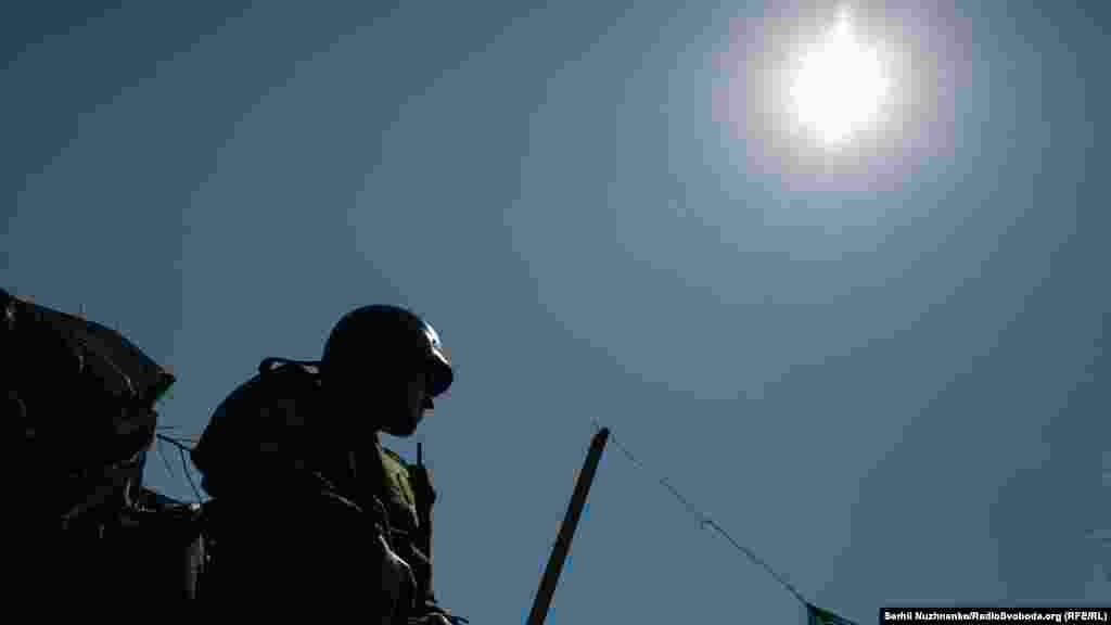 У 2016 році в районі КПВВ «Золоте» відбулося розведення сил та засобів, однак згодом українські військові просунулися в глибину так званої «сірої зони»