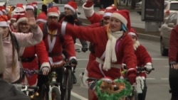 У Запоріжжі відбувся велопробіг Дідів Морозів (відео) У Запоріжжі відбувся велопробіг Дідів Морозів (відео)