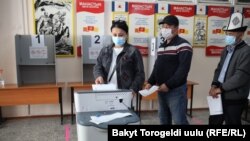 Голосування на виборах у Киргизстані, 4 жовтня 2020 року