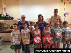 Петр Оліва привіз допомогу від чеських дітей – українським