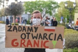 Польська пікетувальниця з вимогою відкриття кордонів ЄС на тлі пандемії коронавірусу