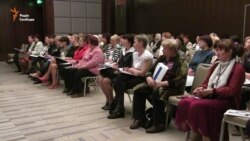 Екс-регіонали хочуть стати провідниками миролюбства на Донбасі (відео) Екс-регіонали хочуть стати провідниками миролюбства на Донбасі (відео)