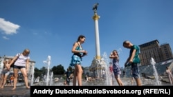 Синоптики: чинниками, що сприяють забрудненню повітря, є антициклональний характер погоди, денна висока температура та нічні затримуючі шари повітря