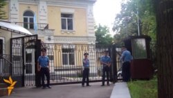 Родина азербайджанських біженців може оголосити голодування Родина азербайджанських біженців може оголосити голодування