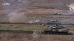 «Екіпаж танку – одна сім’я! Треба, щоб усі працювали злагоджено» – військовий ЗСУ (відео) «Екіпаж танку – одна сім’я! Треба, щоб усі працювали злагоджено» – військовий ЗСУ (відео)