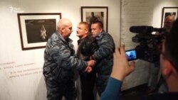 Столиця Росії. Сечею проти мистецтва (відео) Столиця Росії. Сечею проти мистецтва (відео)