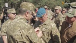 Порошенко підвищив у званні командувача ВДВ Забродського Порошенко підвищив у званні командувача ВДВ Забродського