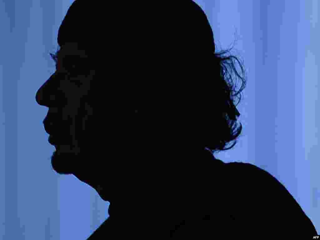 Листопад 2009, Рим. Каддафі на відкритті саміту з продовольчої безпеки.