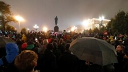 Лицом к событию. Бунт ограбленных Лицом к событию. Бунт ограбленных