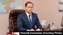 Олексій Ілляшенко зазначив, що черга постійно змінюється, тому що списки формуються на місцях